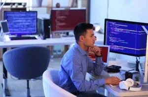 Mercado de tecnologia aquecido: vagas em alta no Brasil em 2024